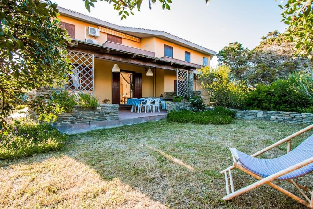 L' Elicriso, A Pochi Passi Dal Mare Con Giardino Privato - The Elicriso, A Few Meters From The Sea, With Private Garden Appartement Stintino Buitenkant foto