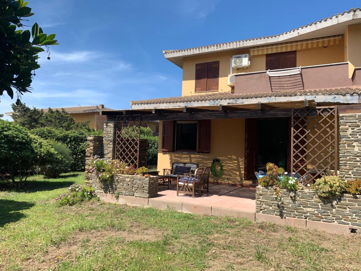 L' Elicriso, A Pochi Passi Dal Mare Con Giardino Privato - The Elicriso, A Few Meters From The Sea, With Private Garden Appartement Stintino Buitenkant foto